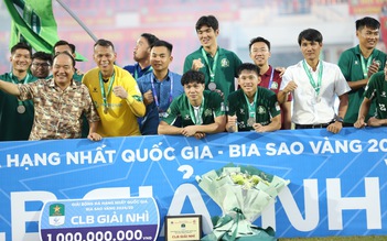 CLB Bình Phước của Công Phượng được treo thưởng khủng 10 tỉ đồng trận play-off: Khát vọng V-League!