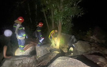 Cứu 3 du khách đi lạc trên núi Hoàng Ngưu Sơn ở Khánh Hòa