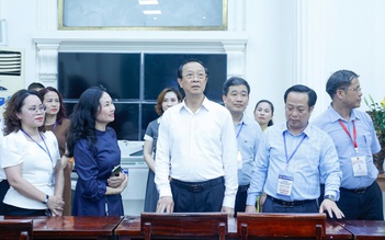 Thi tốt nghiệp THPT 2025: Một kỳ thi có 2 quy chế, 2 bộ đề