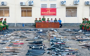 Bạc Liêu: Tiêu hủy hơn 1.300 vũ khí, công cụ hỗ trợ