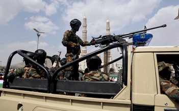 Houthi phóng tên lửa sang Israel
