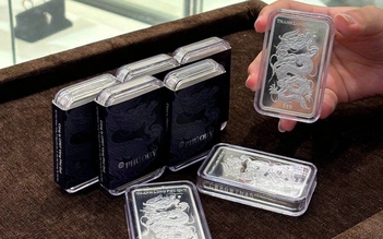 Chi tiền tỉ mua bạc, dù phải chờ cả tháng mới có hàng