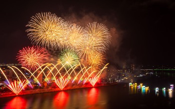 Đội Việt Nam lần đầu vào chung kết Lễ hội pháo hoa quốc tế Đà Nẵng