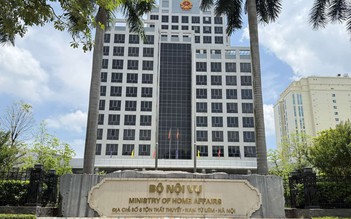 Bộ Nội vụ phát hành 'cẩm nang' về chính quyền địa phương 2 cấp