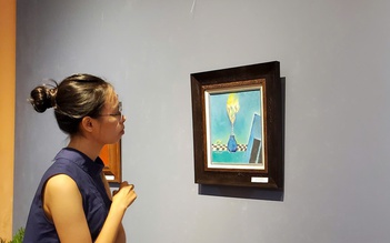 Thế giới tranh sơn dầu vẽ bằng tay trái của Hoàng Như Thủy An