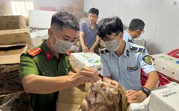 Quảng Bình: Phát hiện gần 4 tấn thực phẩm đông lạnh không rõ nguồn gốc