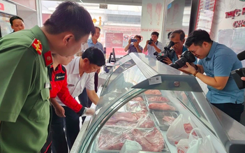 ‘Chỉ đạo nóng' sau vụ Công ty C.P bị 'tố' bán thịt bẩn 
 