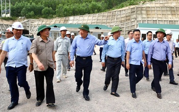 Phó thủ tướng Nguyễn Hòa Bình: Tập trung toàn lực hoàn thành các dự án cao tốc