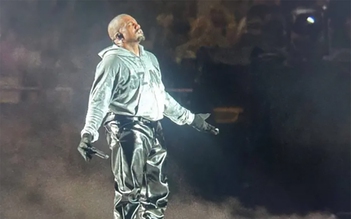 Khán giả yêu cầu hoàn tiền sau buổi biểu diễn của Kanye West