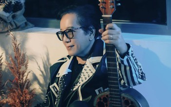 Danh ca Elvis Phương nghẹn ngào tiễn biệt em gái - ca sĩ Kiều Nga