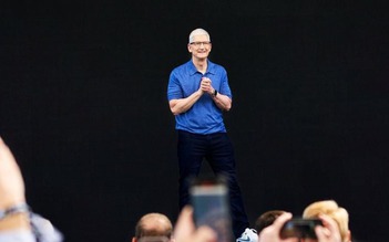 Chiếc ghế CEO Apple của Tim Cook đang lung lay?
