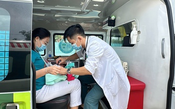 Bác sĩ vượt 136 km, đến biên giới cứu sống cháu bé sơ sinh người nước ngoài