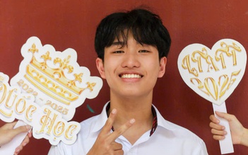 Thủ khoa Huế: Điểm thi cao thứ 4 cả nước, người truyền cảm hứng là Ronaldo