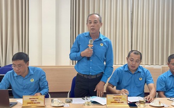 Công ty PouYuen chăm lo công nhân bằng lớp học cuối tuần có lương