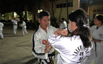 Chuyện tử tế: Võ sư U.70 “thắp lửa” cho học sinh khuyết tật