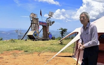 Thảo nguyên Bùi Hui ở Quảng Ngãi, trời xanh mây trắng cỏ mềm