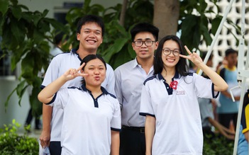 Tuyển sinh ĐH 2025: Điểm sàn khối ngành sức khỏe và sư phạm liệu có giảm?