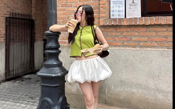 Sắc xanh lá chiếm trọn tủ đồ ngày hè