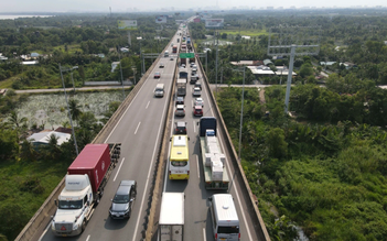 Rút kinh nghiệm vụ sửa cao tốc TP.HCM - Long Thành gây ùn tắc nghiêm trọng: Phải xin ý kiến trước khi thi công
