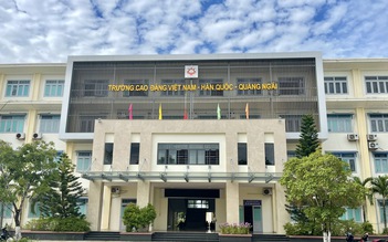 Trường cao đẳng ‘hụt hơi’ tài chính, giảng viên bị nợ lương, tiền dạy vượt giờ