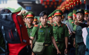 566 chiến sĩ công an đi tàu từ Nam ra Bắc hội quân, chuẩn bị cho A80