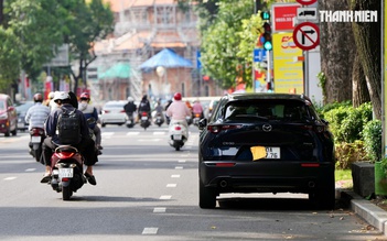 Dừng đỗ xe ở trung tâm TP.HCM: Nhiều tài xế tìm đủ chiêu né CSGT