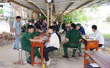Tiếp nhận hàng chục người từng hoạt động lừa đảo ở Campuchia về nước