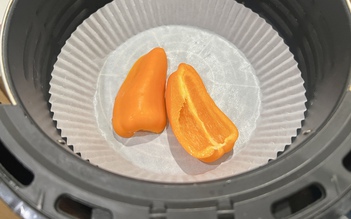 Dùng giấy bạc, giấy nến trong nồi chiên không dầu có độc hại không?