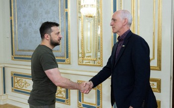 Phe Dân chủ nói Mỹ không thiếu vũ khí gửi cho Ukraine