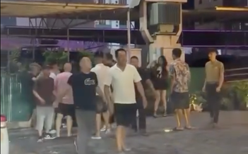 Quảng Ninh: Khởi tố vụ 3 cô gái bị hành hung trước cửa quán karaoke