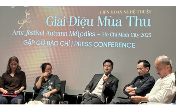 Bữa tiệc nghệ thuật hàn lâm tại liên hoan Giai điệu mùa thu
