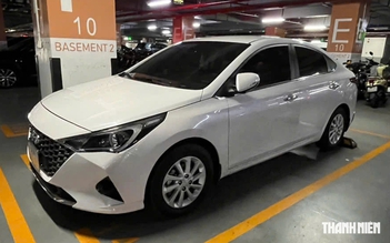 Vì sao không nên để bánh xe chạm thanh chắn khi đỗ ô tô?