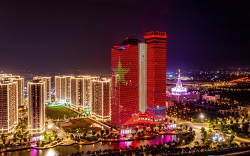 Cổ phiếu lên cao, tài sản các tỉ phú USD tăng vùn vụt lập kỷ lục mới