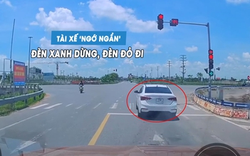 Hy hữu: Tài xế 'nhầm luật' dừng ô tô khi đèn xanh, chạy tiếp khi đèn đỏ