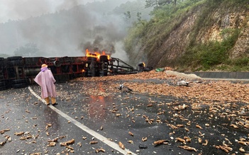 Tai nạn trên đèo Mang Yang: Hai xe lật, xe đầu kéo bốc cháy dữ dội