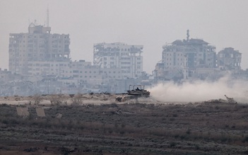 Israel tấn công Houthi, chuẩn bị sơ tán ở Gaza