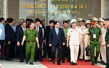 Thủ tướng dự lễ khai trương trung tâm dữ liệu lớn nhất Đông Nam Á