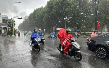 TP.HCM nhiều nơi mưa to, kéo dài đến khi nào?

