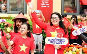 Trường học Hà Nội mở cửa đón nhân dân xem diễu binh vào nghỉ ngơi