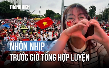 Từ quảng trường Ba Đình: Trước giờ tổng hợp luyện diễu binh, người dân kiên nhẫn chờ đợi