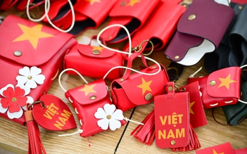 Những người thợ ở 'Bệnh viện đồ da'