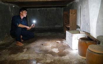 Biệt thự cổ ở phường Cầu Kiệu có hầm bí mật, thang dây leo trần nhà