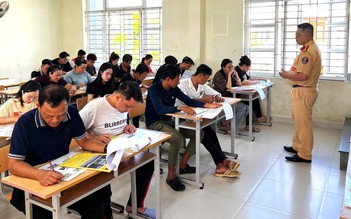 CSGT TP.HCM sát hạch lái xe cho hơn 700 người dân đặc khu Côn Đảo