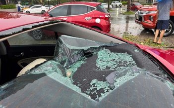 Hà Tĩnh: Hàng loạt ô tô bị hư hại sau bão số 5