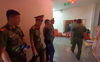 Phát hiện nhiều cặp nam nữ mua bán dâm ở cơ sở massage