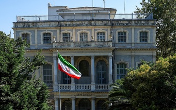 Kịch bản đầy bất định