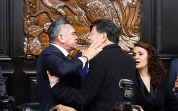 Nghị sĩ Mexico ẩu đả khi tranh cãi về việc để Mỹ can thiệp quân sự