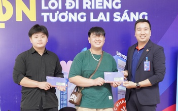 Một trường ĐH tặng 100.000 đồng cho mỗi sinh viên nhân dịp Quốc khánh 2.9