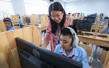 Từ con chữ đến khát vọng tri thức số