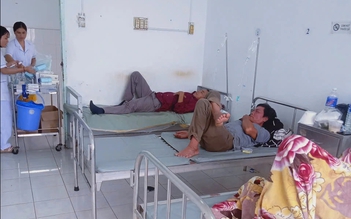 Gia Lai: 131 người nhập viện nghi do ngộ độc sau tiệc tân gia